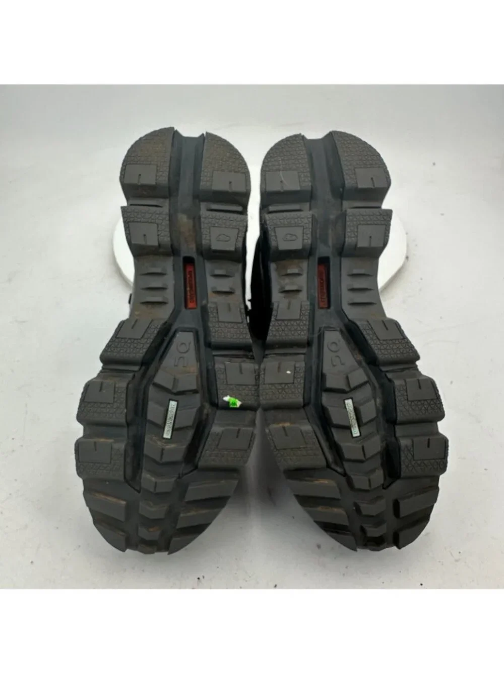 On Cloudrock Waterproof Women Size 7 63.98609 Black Ankle Hiking Shoes